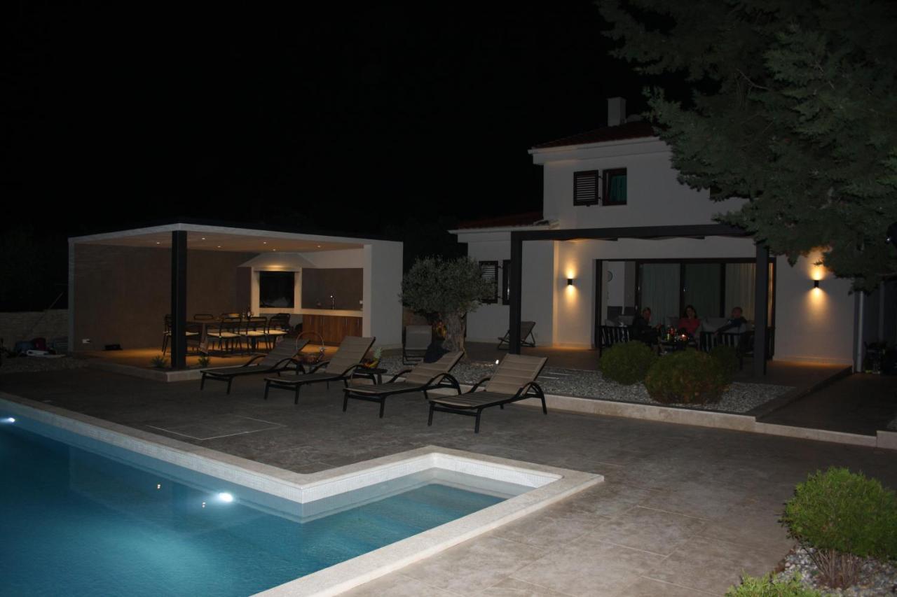 Villa Caprice - Krk *
